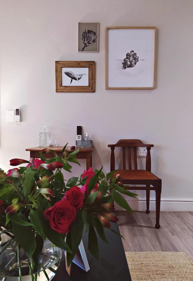 Apartment At Hermanus Waterfront Εξωτερικό φωτογραφία